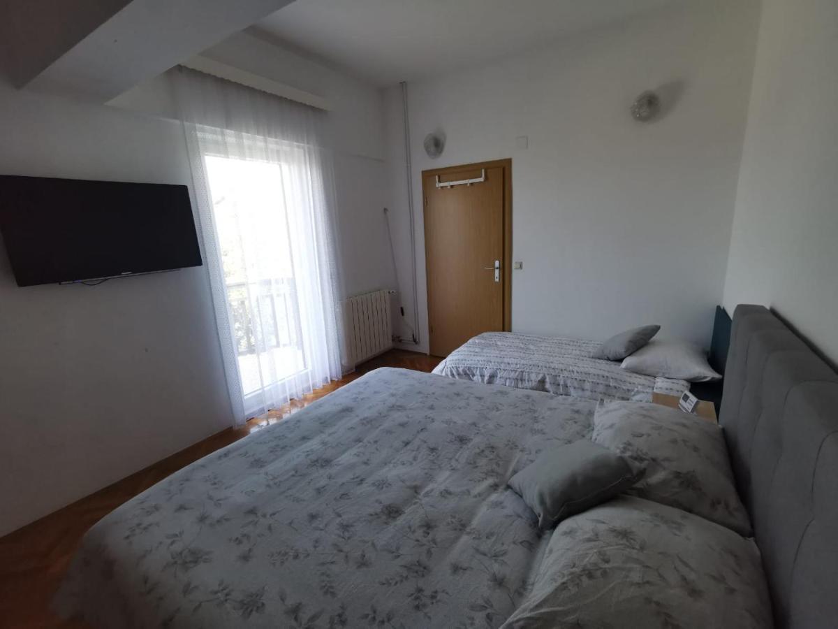 Apartment Cirko Kaštela Eksteriør bilde
